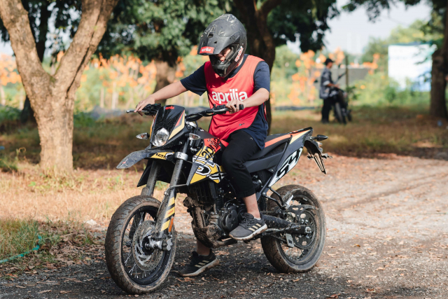 That bat ngo Aprilia SX 125 dang giam gia truc tiep den 25 trieu dong tai nuoc ta - 5