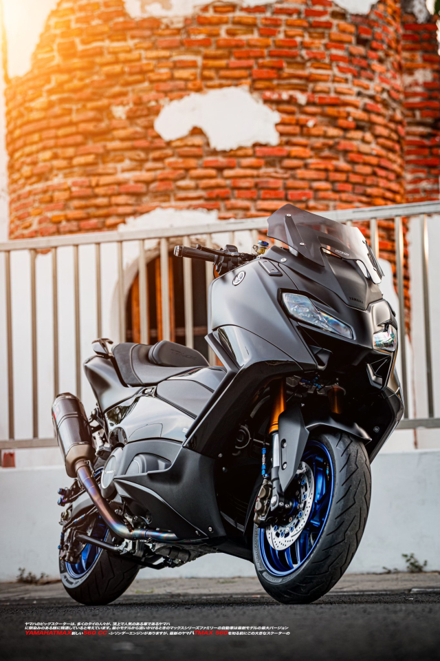 Cung soi chi tiet Chuyen co mat dat Yamaha Tmax 560 do cuc chat - 3