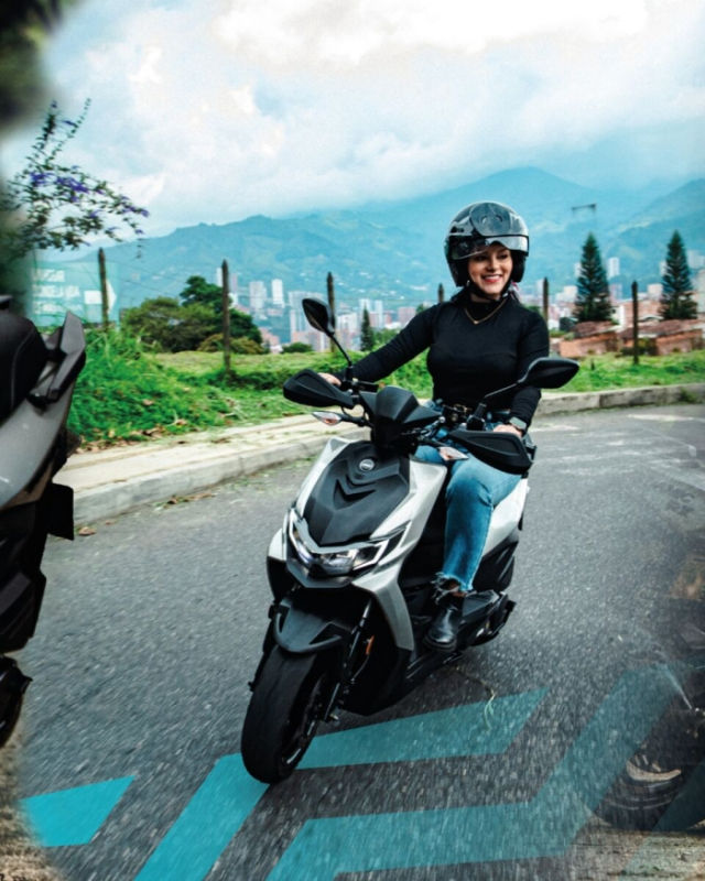 Dynamic RX 150 doi thu moi cua Vario 160 Goc canh hon gon dep hon va nhieu trang bi hon - 3