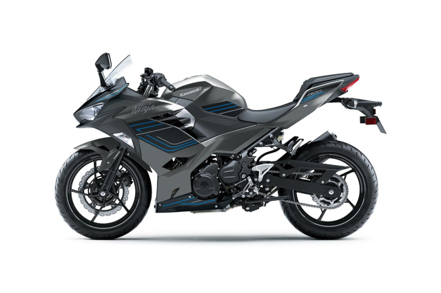 Kawasaki Ninja 400 va Z400 2025 vua ra mat tai Nhat Ban voi nang cap dang gia - 6
