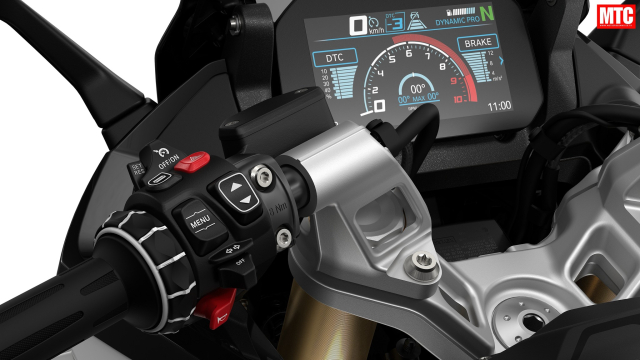 BMW R1300 RS 2025 Chien binh Sport Touring thoi dai moi manh me va hien dai hon - 9