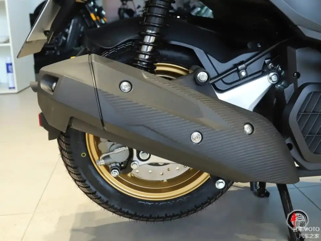 Bo doi VRS125 va VRS150 2025 trinh lang Doi thu moi dang gom cua Vario 125 va 160 - 16