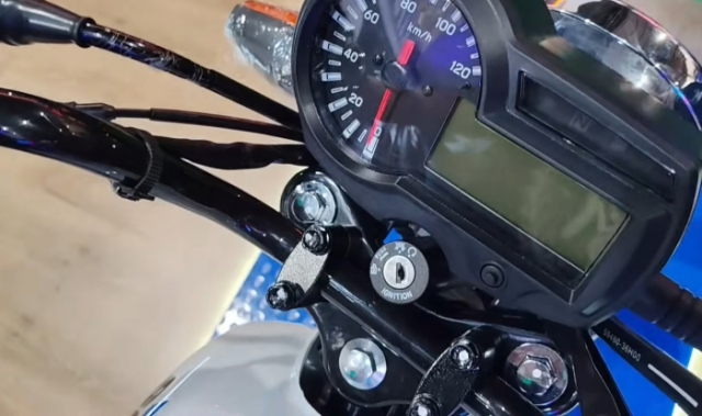 Boc tran Suzuki AX4 2025 vua ra mat chiec xe con tay 110cc co phanh ABS gia chi 37 trieu dong - 5