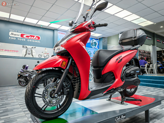 Can canh Honda SH350i 2025 nhap Y vua cap ben Viet Nam du ca 4 mau kem nhieu phu kien doc quyen - 7