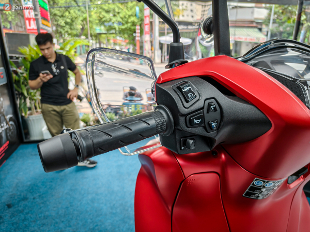Can canh Honda SH350i 2025 nhap Y vua cap ben Viet Nam du ca 4 mau kem nhieu phu kien doc quyen - 22