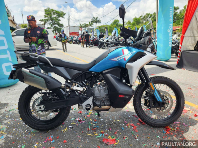CFMoto 800MTX 2025 ra mat tai Malaysia gia cham moc 300 trieu Chien ma moi cho dan me phuot - 3