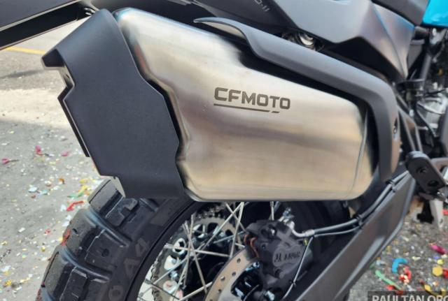 CFMoto 800MTX 2025 ra mat tai Malaysia gia cham moc 300 trieu Chien ma moi cho dan me phuot - 11