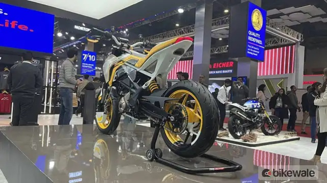 Chien binh Supermoto An Do TVS RTS X 300 da san sang bung no vao nam 2026