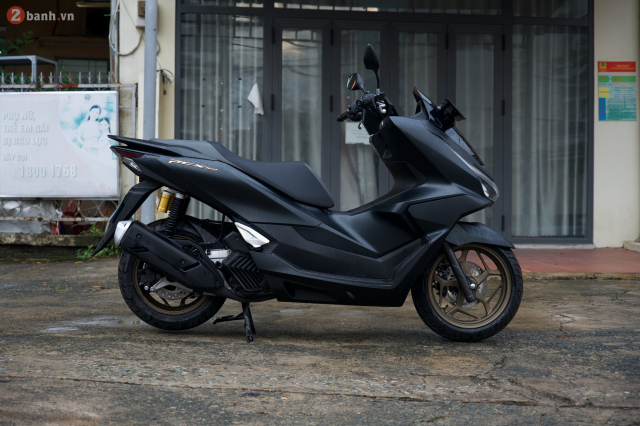 Cuoi cung Honda PCX160 2025 phien ban RoadSync cung da ve Viet Nam voi gia ban hon 90 trieu VND - 3