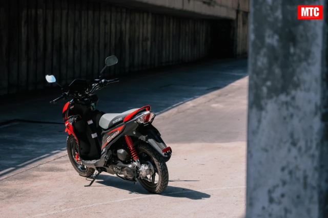 Danh gia xe Suzuki Easy 115 2025 vua ra mat voi 5 diem thu vi Dung nho co vo luon - 25