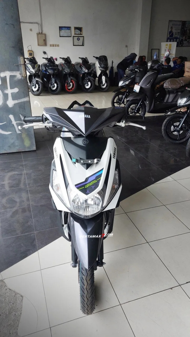 Hinh anh thuc te cua Yamaha Mio M3 125 2025 tai dai ly Nho gon bong bay va day cuon hut - 7