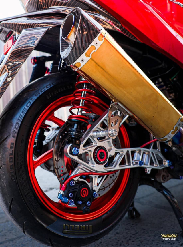 Honda Forza 350 do day noi bat voi dan trang bi khet let - 9
