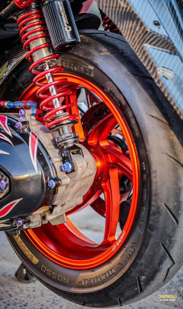 Honda Forza 350 do day noi bat voi dan trang bi khet let - 15