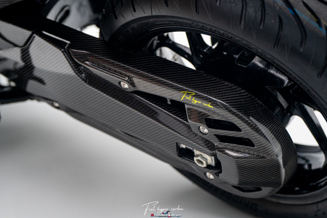 Honda Forza750 do sieu pham Carbon hoa khien moi anh nhin guc nga - 34
