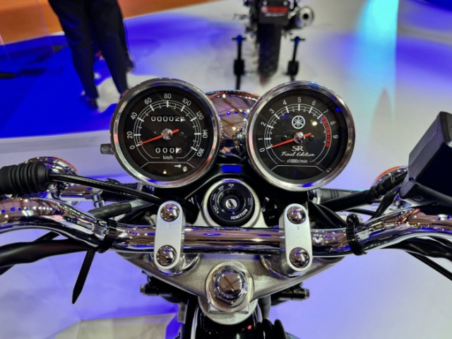 Kham pha chiec mo to co dien Yamaha SR400 Final Edition vua ra mat gia chi 1275 trieu dong - 8
