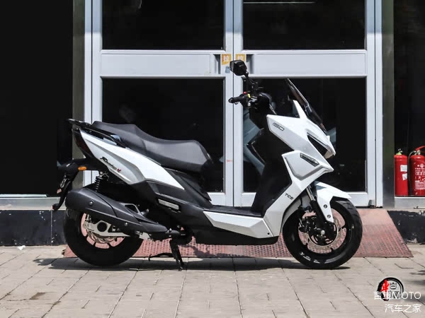 Kymco ra mat doi thu moi cua Vario 160 Gia tu 50 trieu dong voi nhieu trang bi vuot troi - 4