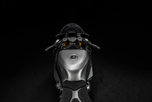 BMW Concept RR bat ngo xuat hien khien AE dung ngoi khong yen - 22