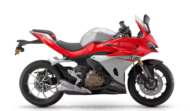 QJMotor SRK 500 RA Tiep buoc Cuoc cach mang Hop So Tu Dong tren xe mo to the thao - 8
