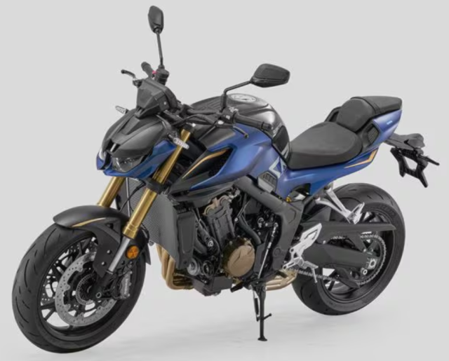 QJMotor tung mua xe moi SRK 700 bon xylanh va SRV 600 V2 so tu dong - 3