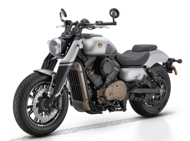 QJMotor tung mua xe moi SRK 700 bon xylanh va SRV 600 V2 so tu dong - 6