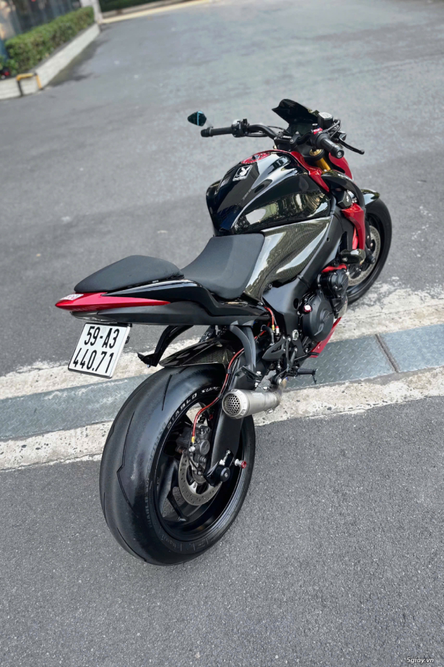 SUZUKI GSXS1000 2018 - 28