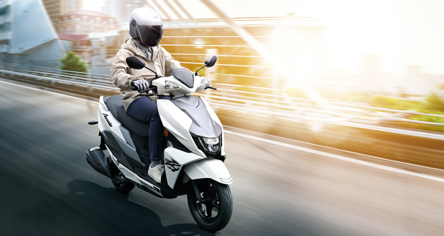 Suzuki ra mat Chu Lua Avenis 125 2025 ngay tai que nha voi gia quy doi khoang 45 trieu Dong - 7