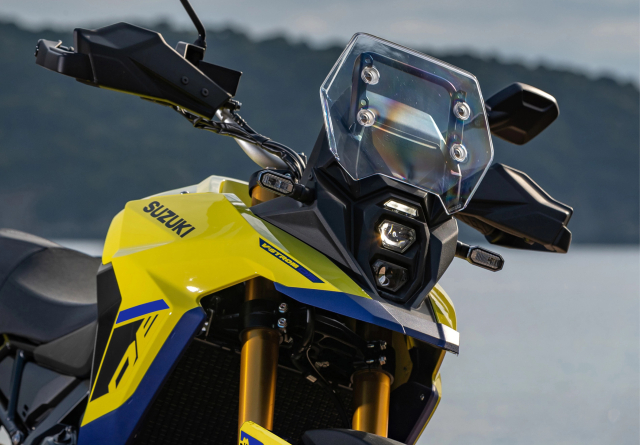 Suzuki VStrom 800 Series Adventure 2025 Bung no voi dien mao moi tai chau Au - 3