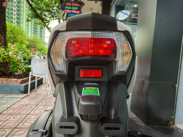 Tricity 155 da ve Viet Nam Xe co 3 banh nhung lai dung bang lai 2 banh ban tin khong - 33