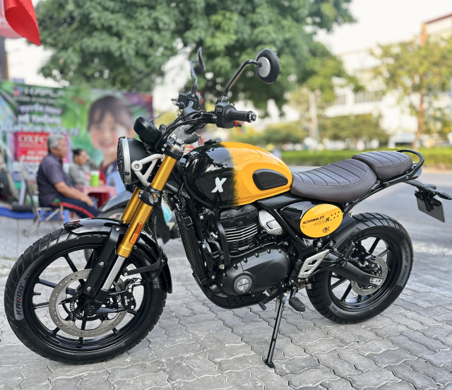 Triumph Scrambler 400X - 2