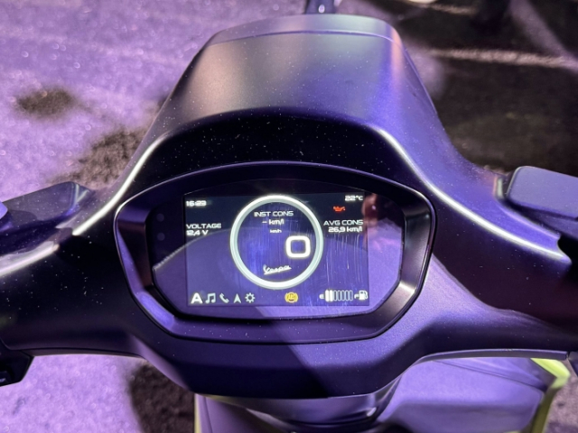 Vespa Sprint Tech 2025 ra mat o nuoc ban Gia ngang ngua nhung trang bi ngon hon xe o nuoc ta - 6