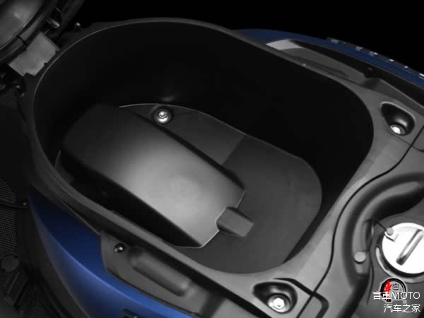 Yamaha Force X 2025 vua trinh lang voi gia ban quy doi chi khoang 33 trieu Dong - 9