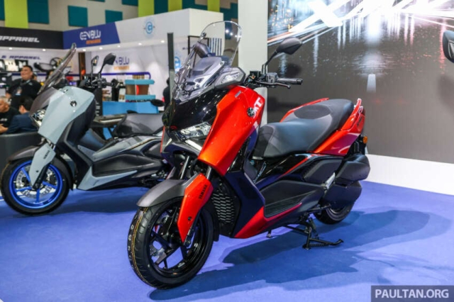 Yamaha XMax 250 2025 ra mat Giu nguyen dong co nang cap du khien fan hai long - 3