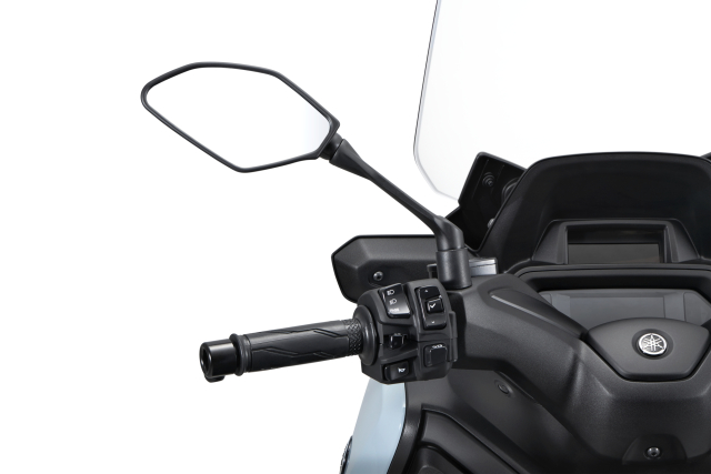 Yamaha XMAX 300 2025 ra mat o nuoc ta voi 5 mau moi gia ban chinh hang tu 140 trieu Dong - 10