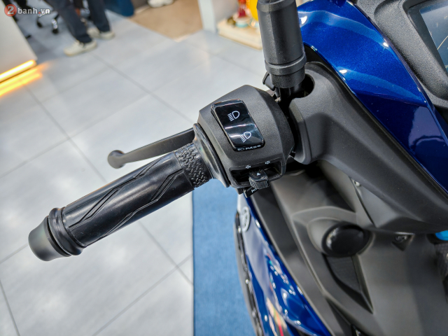 Yamaha Y15ZR SE bat ngo do bo ve Viet Nam voi so luong chi von ven 25 chiec - 20