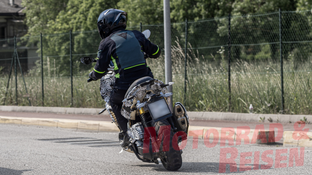 Aprilia SR400 GT moi san sang ra mat se la doi thu nang ky cua ADV350 - 6