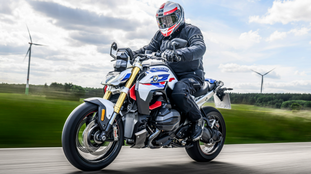 BMW R1300R 2025 Quai thu hypernaked da nhan cach den tu xu Bavaria - 3
