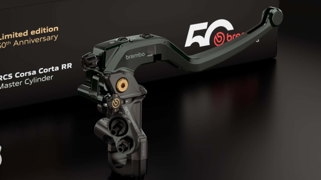Brembo ky niem 50 nam dinh cao bang bo cum phanh cuc pham chi 500 chiec - 3