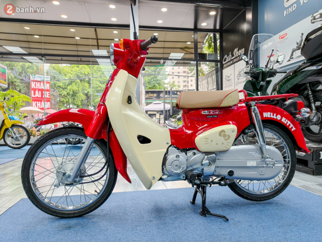 Can canh Honda Super Cub 50 Hello Kitty bat ngo xuat hien tai Viet Nam - 6