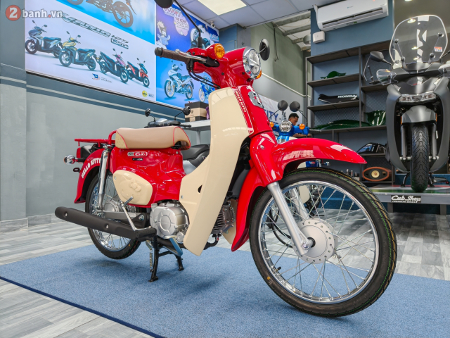 Can canh Honda Super Cub 50 Hello Kitty bat ngo xuat hien tai Viet Nam - 21