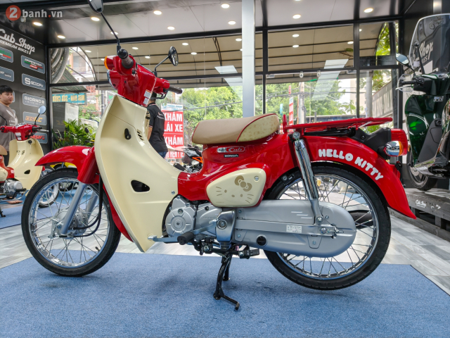 Can canh Honda Super Cub 50 Hello Kitty bat ngo xuat hien tai Viet Nam - 22