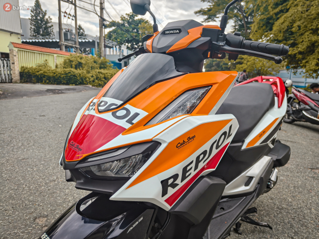 Hinh anh thuc te cua Honda Vario 160 Repsol Edition vua cap ben Viet Nam voi giao dien cuc dep