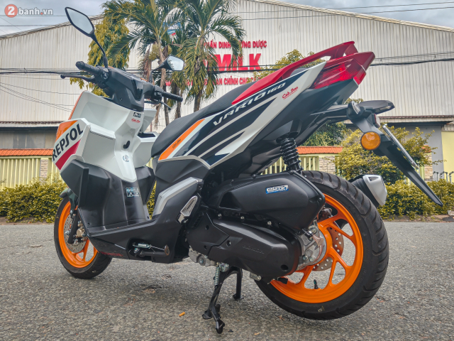Hinh anh thuc te cua Honda Vario 160 Repsol Edition vua cap ben Viet Nam voi giao dien cuc dep - 3