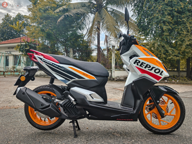 Hinh anh thuc te cua Honda Vario 160 Repsol Edition vua cap ben Viet Nam voi giao dien cuc dep - 15