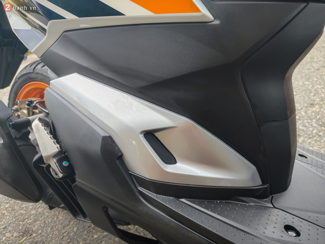 Hinh anh thuc te cua Honda Vario 160 Repsol Edition vua cap ben Viet Nam voi giao dien cuc dep - 28