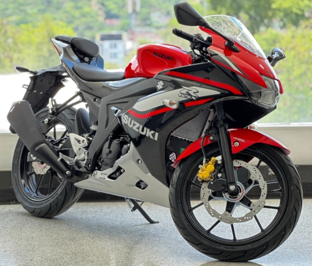 Hinh anh thuc te cua Suzuki GSXR150 Modelo 2026 voi phanh ABS 2 kenh vua len ke tai cac dai ly - 3