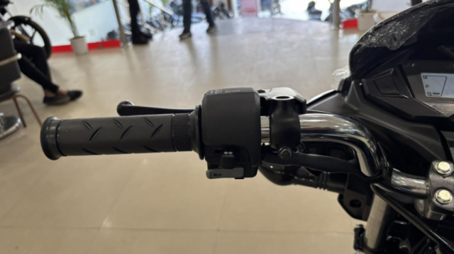 Honda Shine 125 2025 mau xe con tay vua ra mat voi gia chi khoang 23 trieu Dong - 5