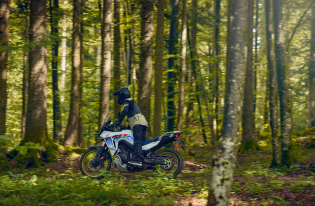 Honda XL750 Transalp 2025 phien ban moi muot ma va tien nghi hon da ra mat - 6