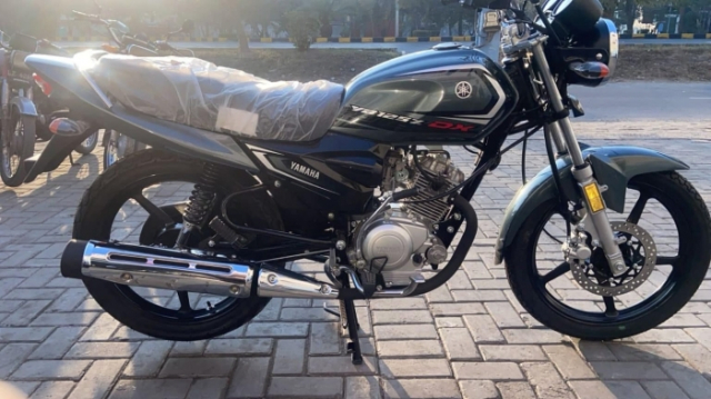 Kham pha mau xe con tay Yamaha YB125Z DX 2025 vua ra mat voi gia quy doi chi 37 trieu Dong - 3
