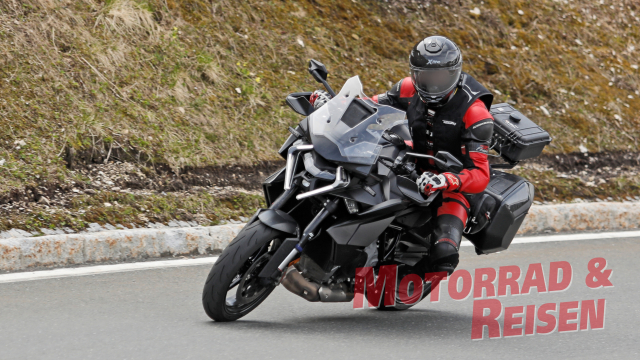 KTM 1390 Super Duke GT 2026 lo dien voi thiet ke moi thung xe cai tien va san sang ra mat - 6