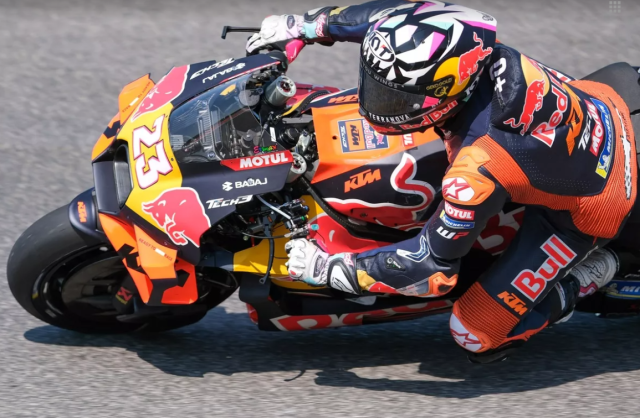 KTM hy vong ruc chay roi vut tat tai Sprint Race MotoGP Y - 5